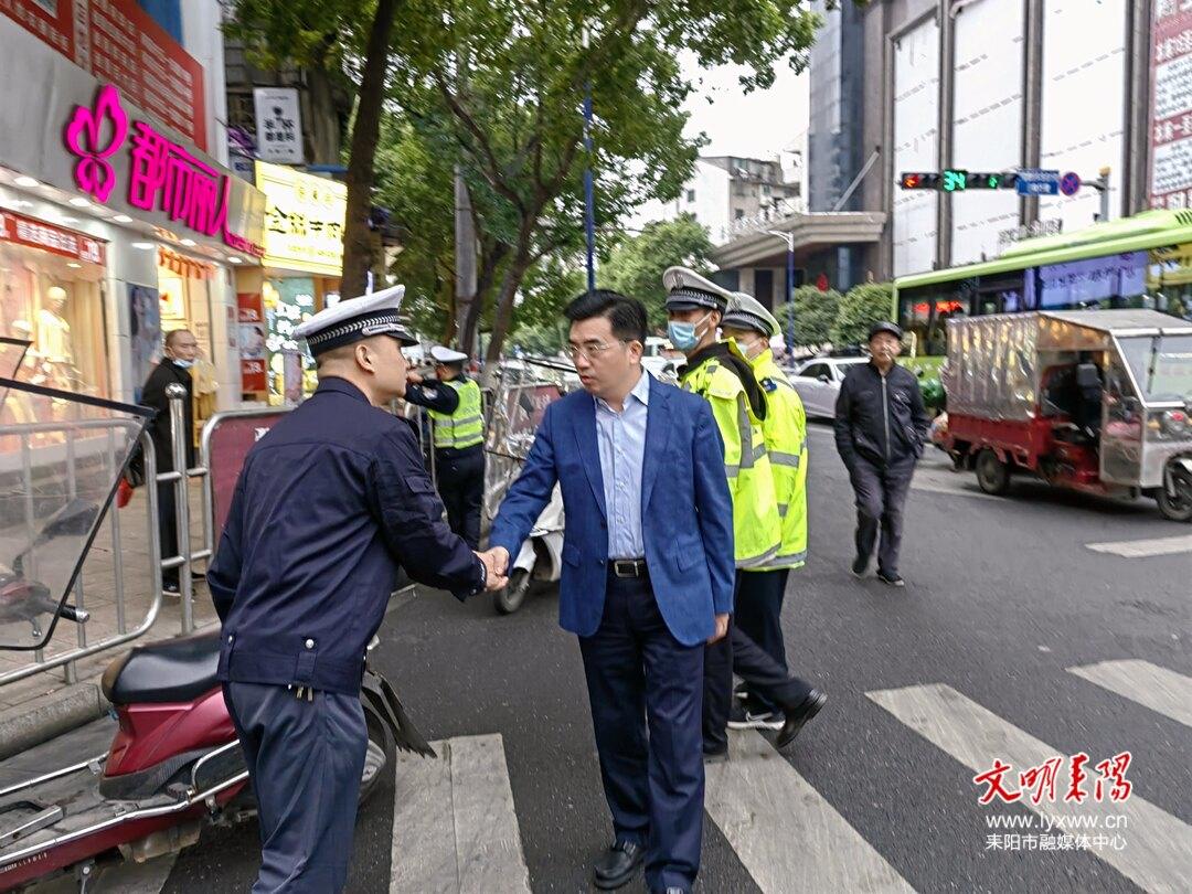 耒阳市人民政府门户网站 赖馨正暗访“戴帽工程”专项行动落实情况